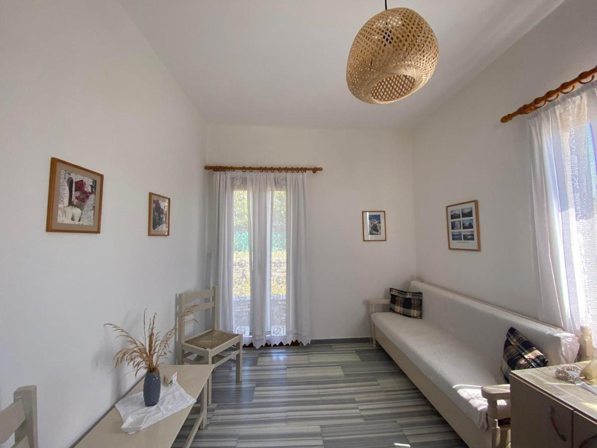 Stelios Zalonis Apartments Tinos Exterior photo