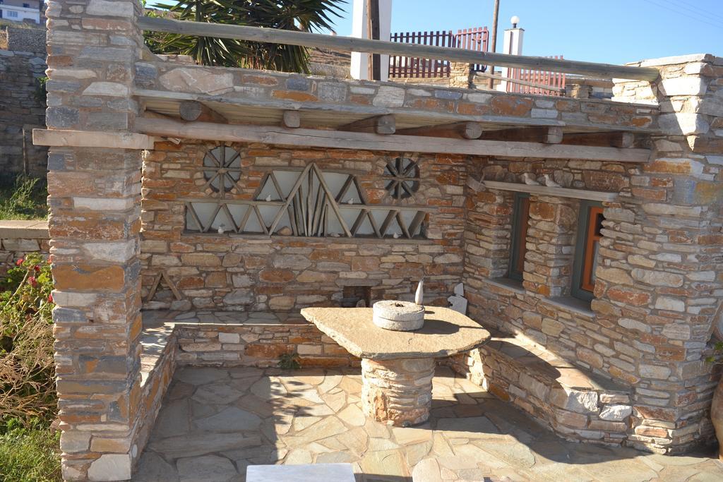 Stelios Zalonis Apartments Tinos Exterior photo